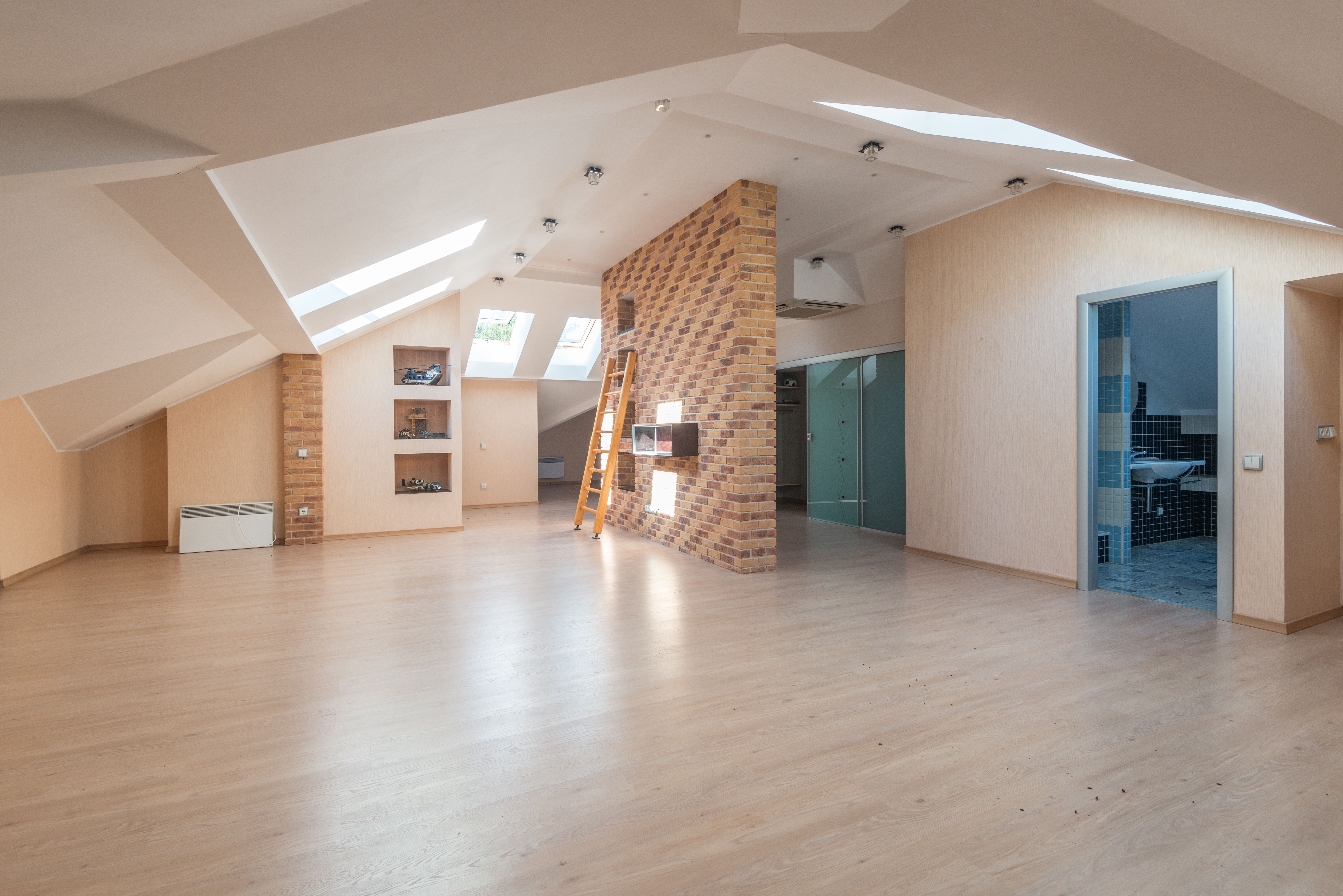 Original empty room, Pexels 8082324, photographed by Max Vakhtbovych